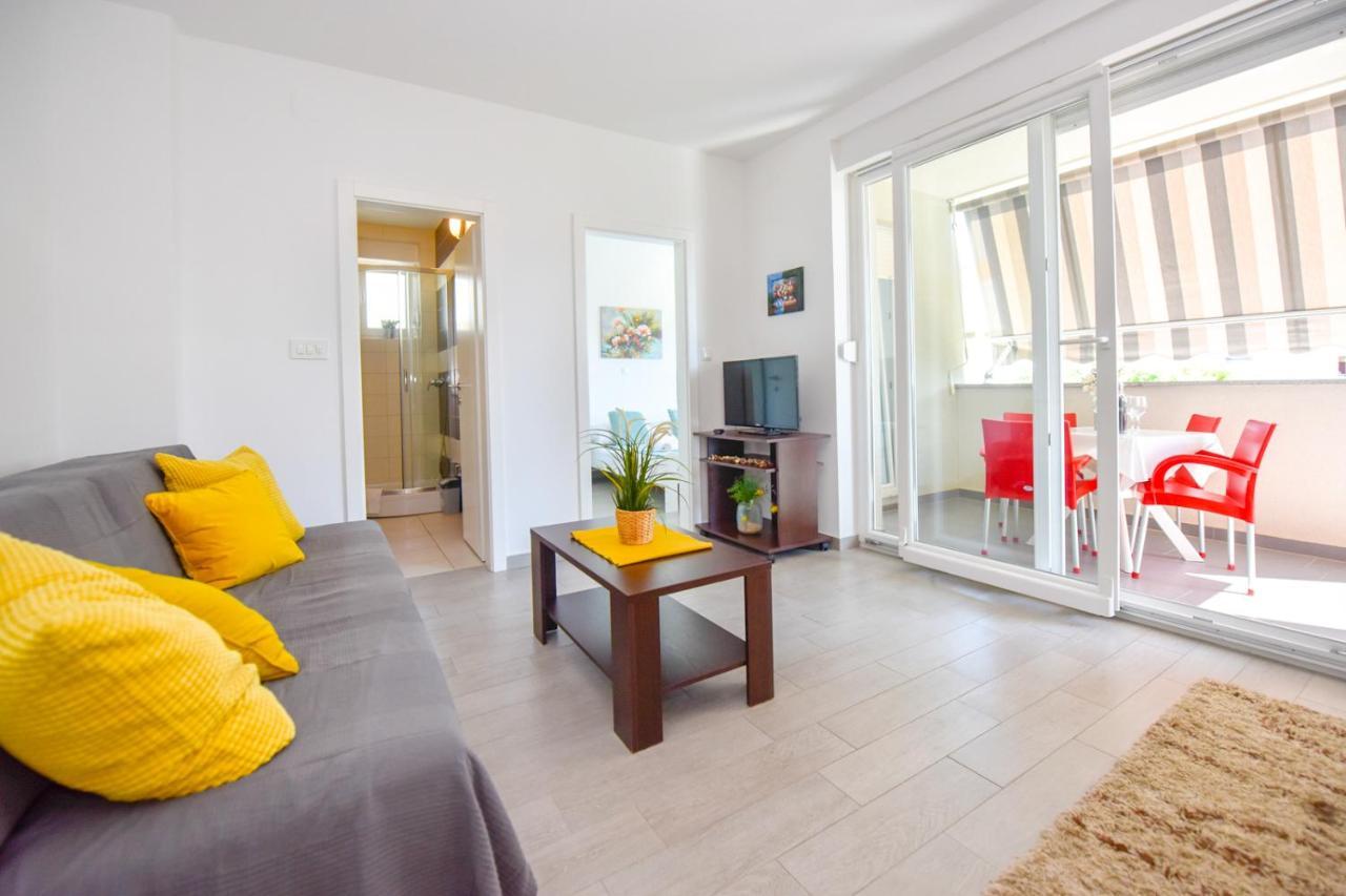 Apartments Yoko نوفاليا المظهر الخارجي الصورة